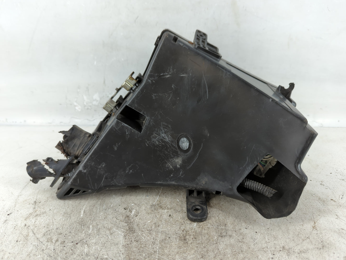 2009 Subaru Forester Fusebox Fuse Box Panel Relay Module P/N:MB100200B Fits Fits 2008 2010 2011 OEM Used Auto Parts - Oemuse