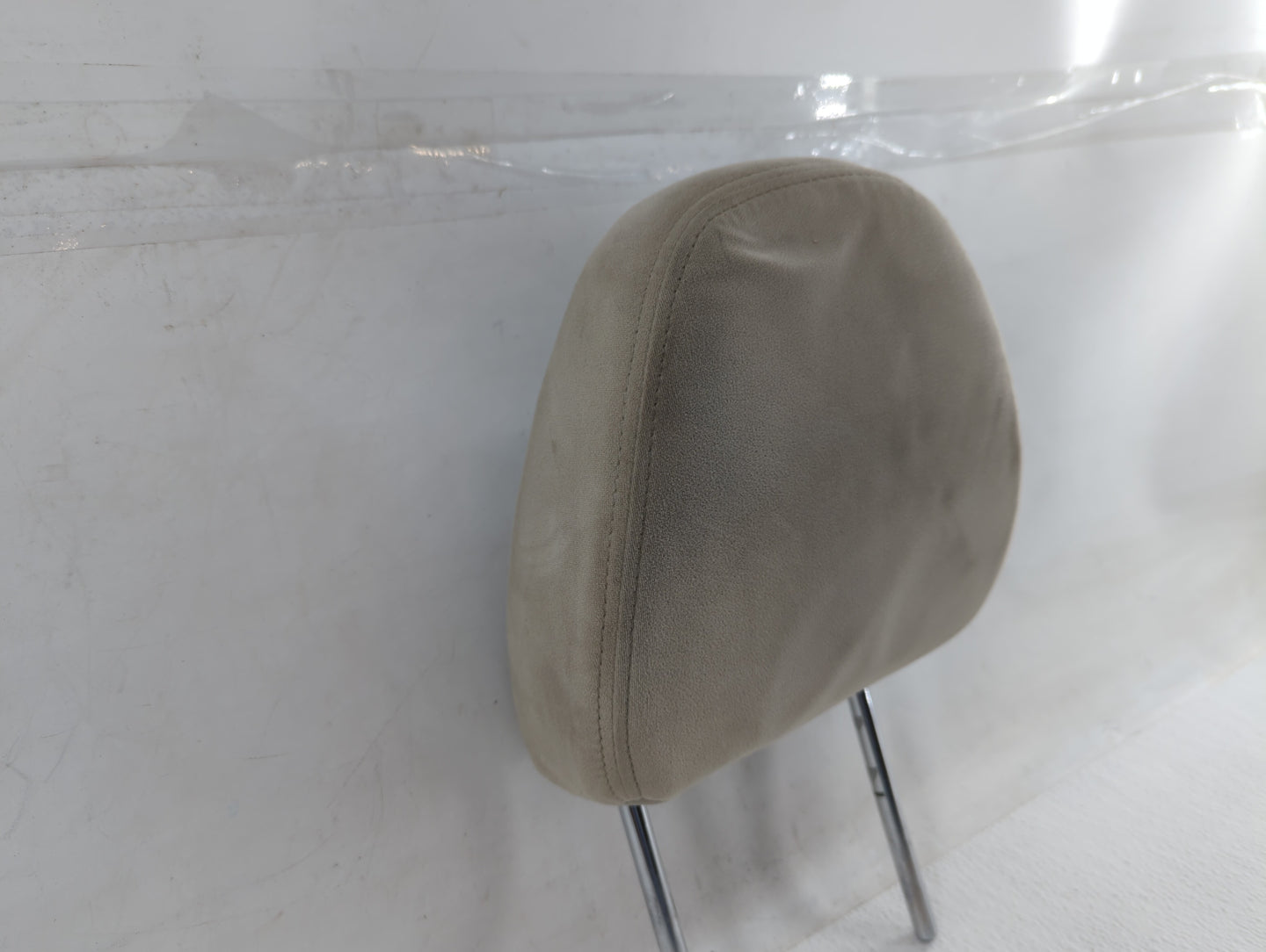 2008-2011 Subaru Impreza Headrest Head Rest Front Driver Passenger Seat Fits Fits 2008 2009 2010 2011 OEM Used Auto Parts - 