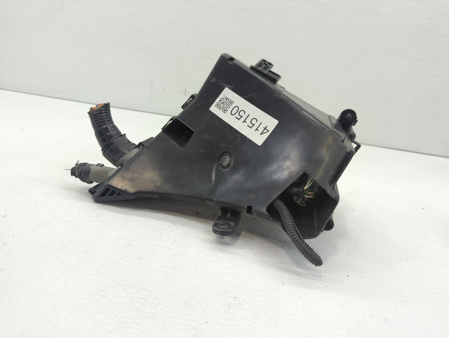 2008-2011 Subaru Impreza Fusebox Fuse Box Panel Relay Module P/N:MB502096B 82241FG010, 241FG010 Fits Fits 2008 2009 2010 201