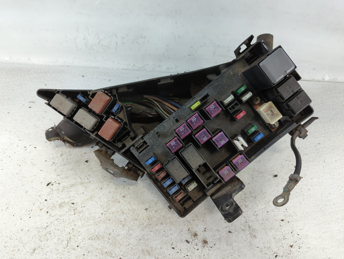 2008-2011 Subaru Impreza Fusebox Fuse Box Panel Relay Module P/N:MB100200B Fits Fits 2008 2009 2010 2011 OEM Used Auto Parts