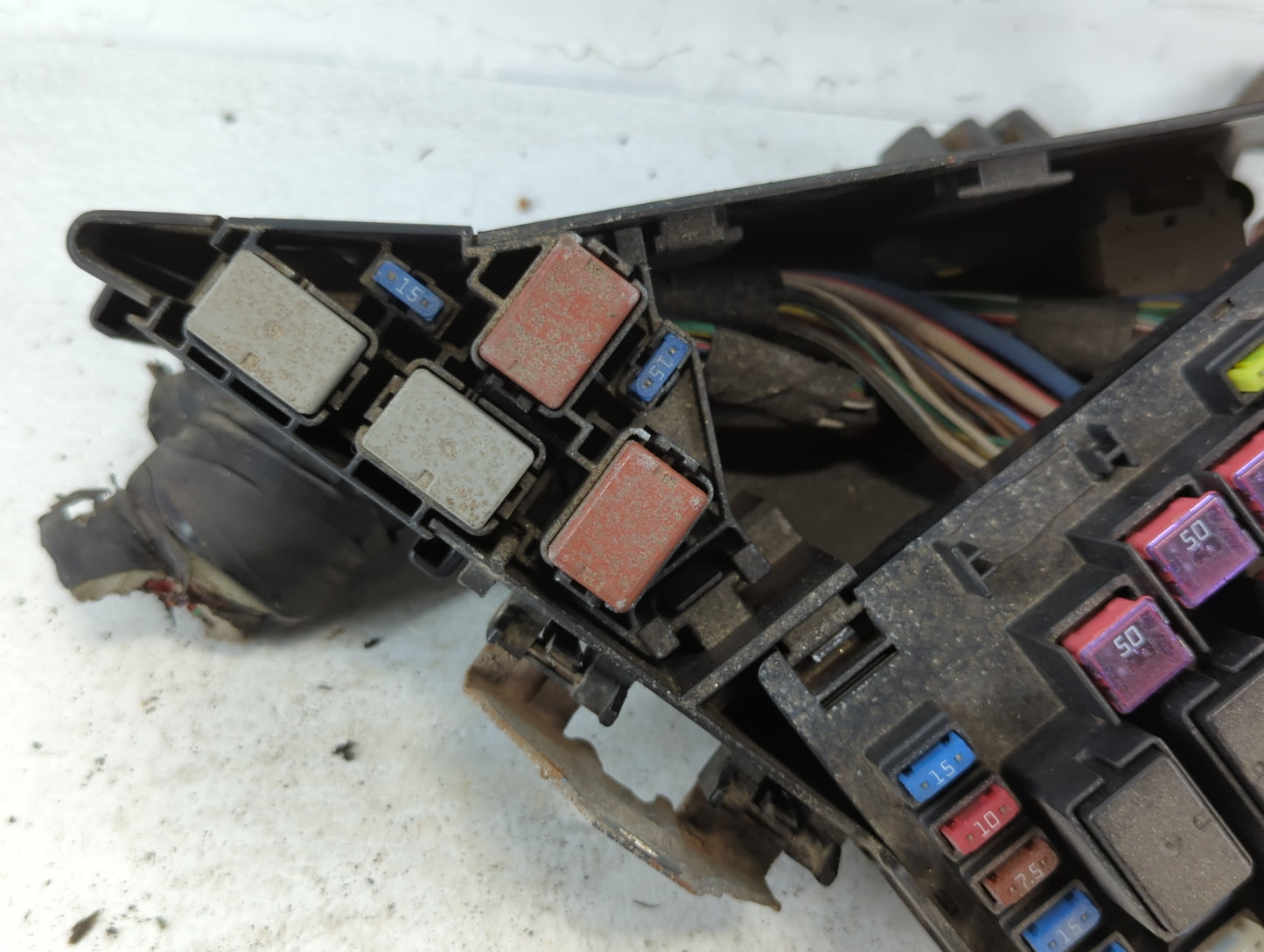 2008-2011 Subaru Impreza Fusebox Fuse Box Panel Relay Module P/N:MB100200B Fits Fits 2008 2009 2010 2011 OEM Used Auto Parts