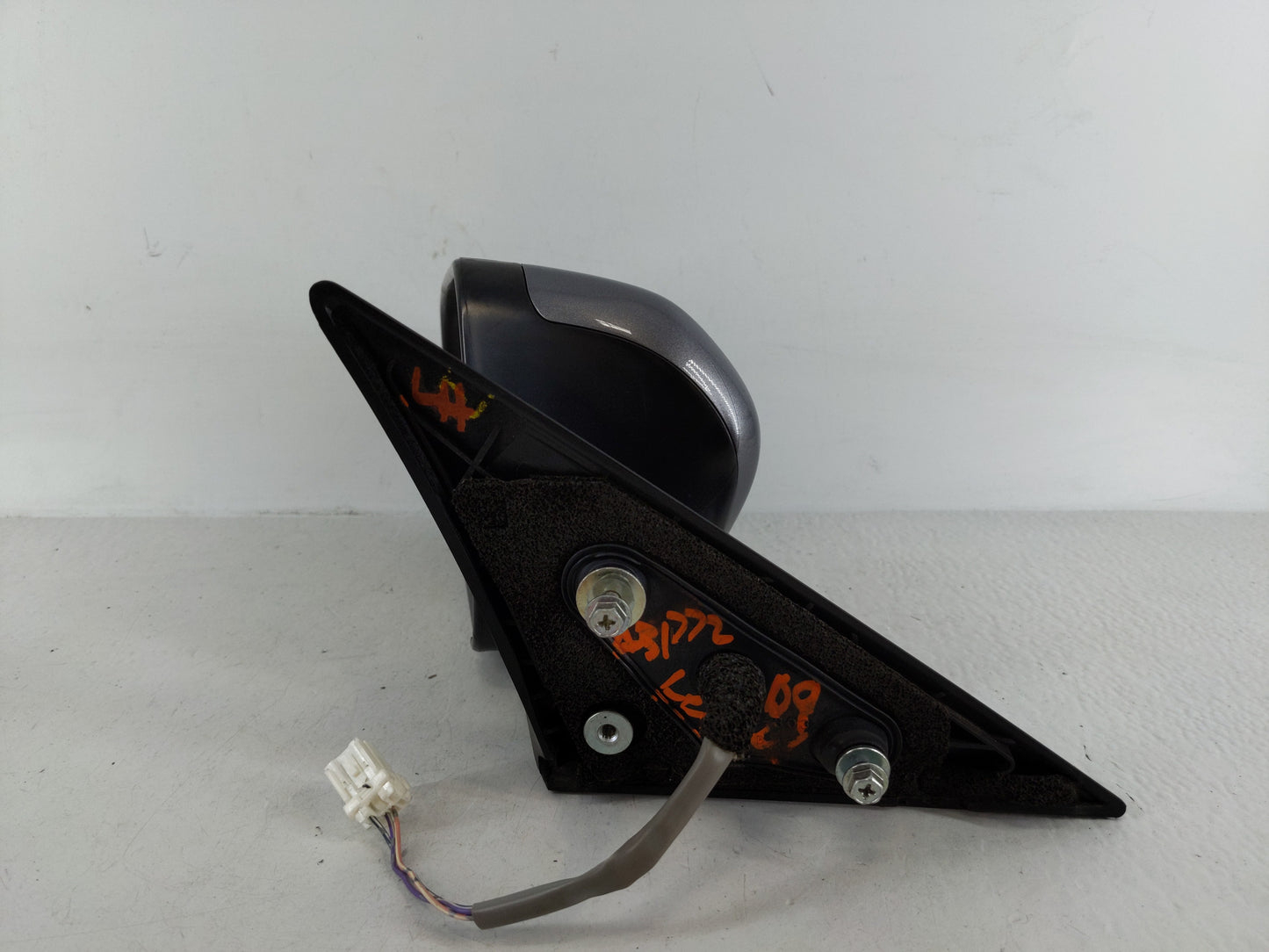 2005-2009 Subaru Legacy Driver Side View Mirror - Left Door Mirror OEM Used - Oemusedautoparts1.com