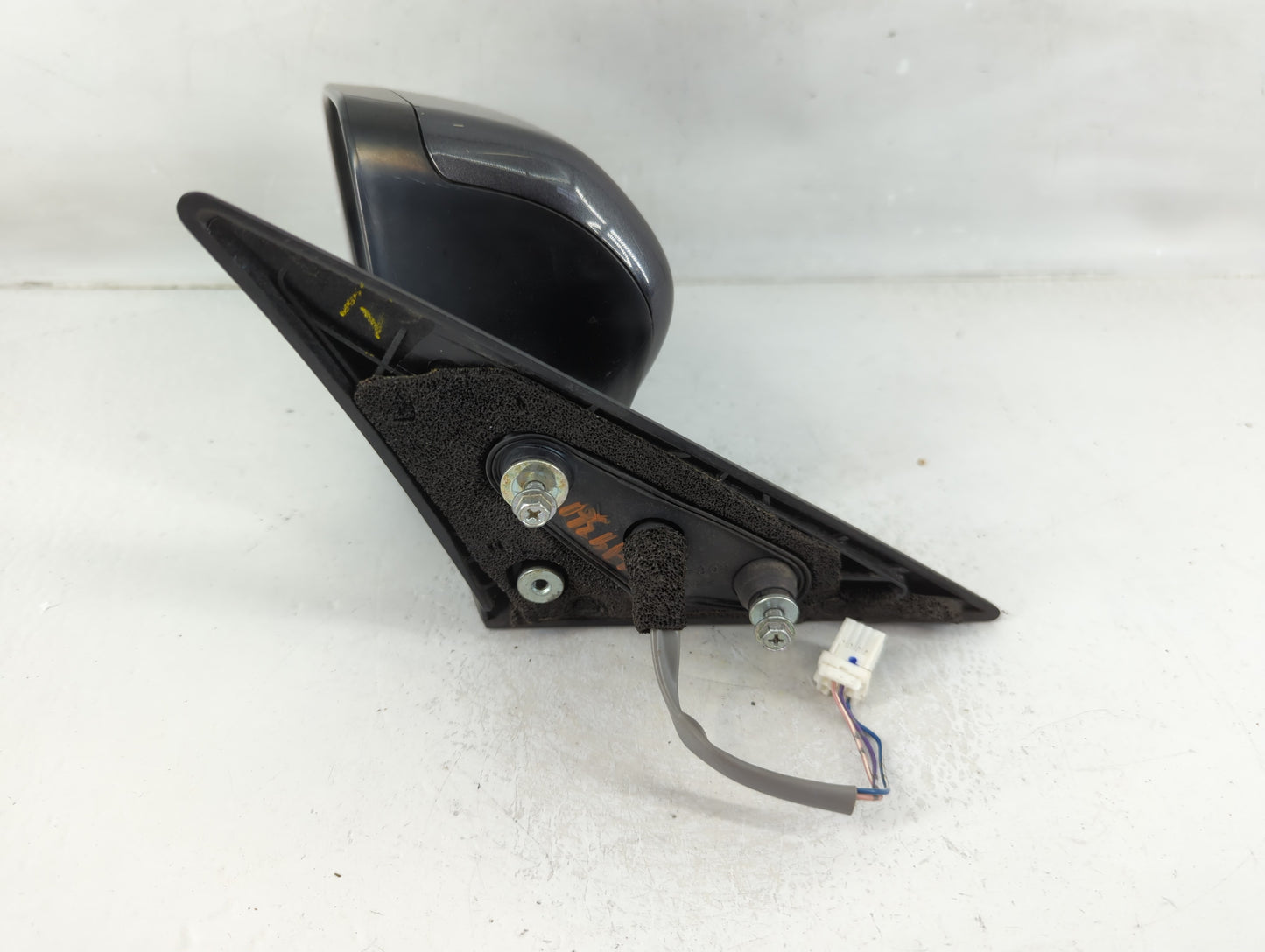 2005-2009 Subaru Legacy Driver Side View Mirror - Left Door Mirror OEM Used - Oemusedautoparts1.com