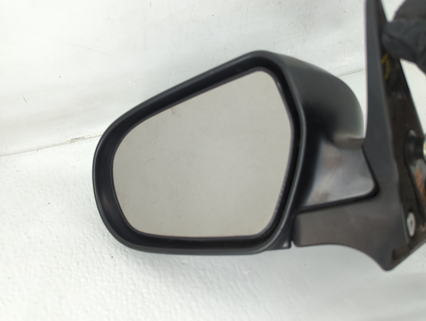 2005-2009 Subaru Legacy Driver Side View Mirror - Left Door Mirror OEM Used - Oemusedautoparts1.com