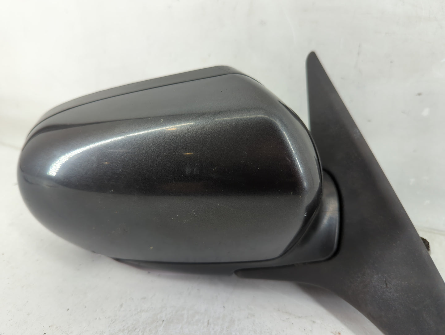 2005-2009 Subaru Legacy Passenger Side View Mirror - Right Door Mirror OEM Used - Oemusedautoparts1.com