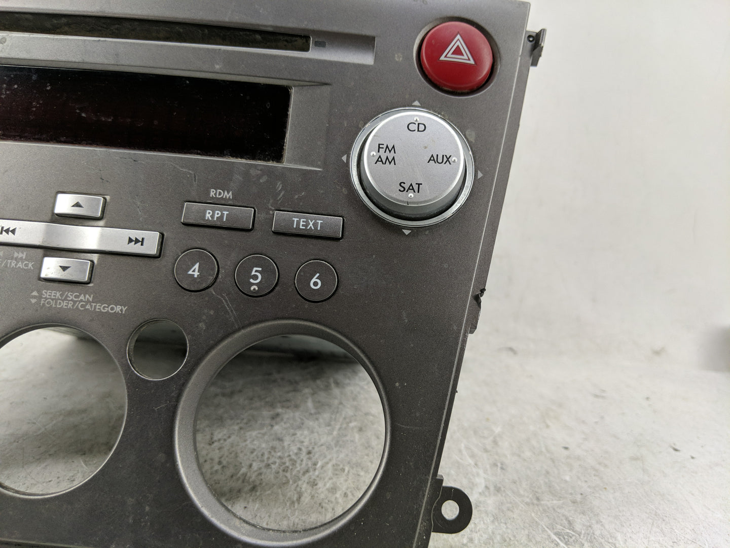 2009 Subaru Legacy Radio AM FM Cd Player Receiver Replacement P/N:86201AG72A Fits OEM Used Auto Parts - Oemusedautoparts1.co