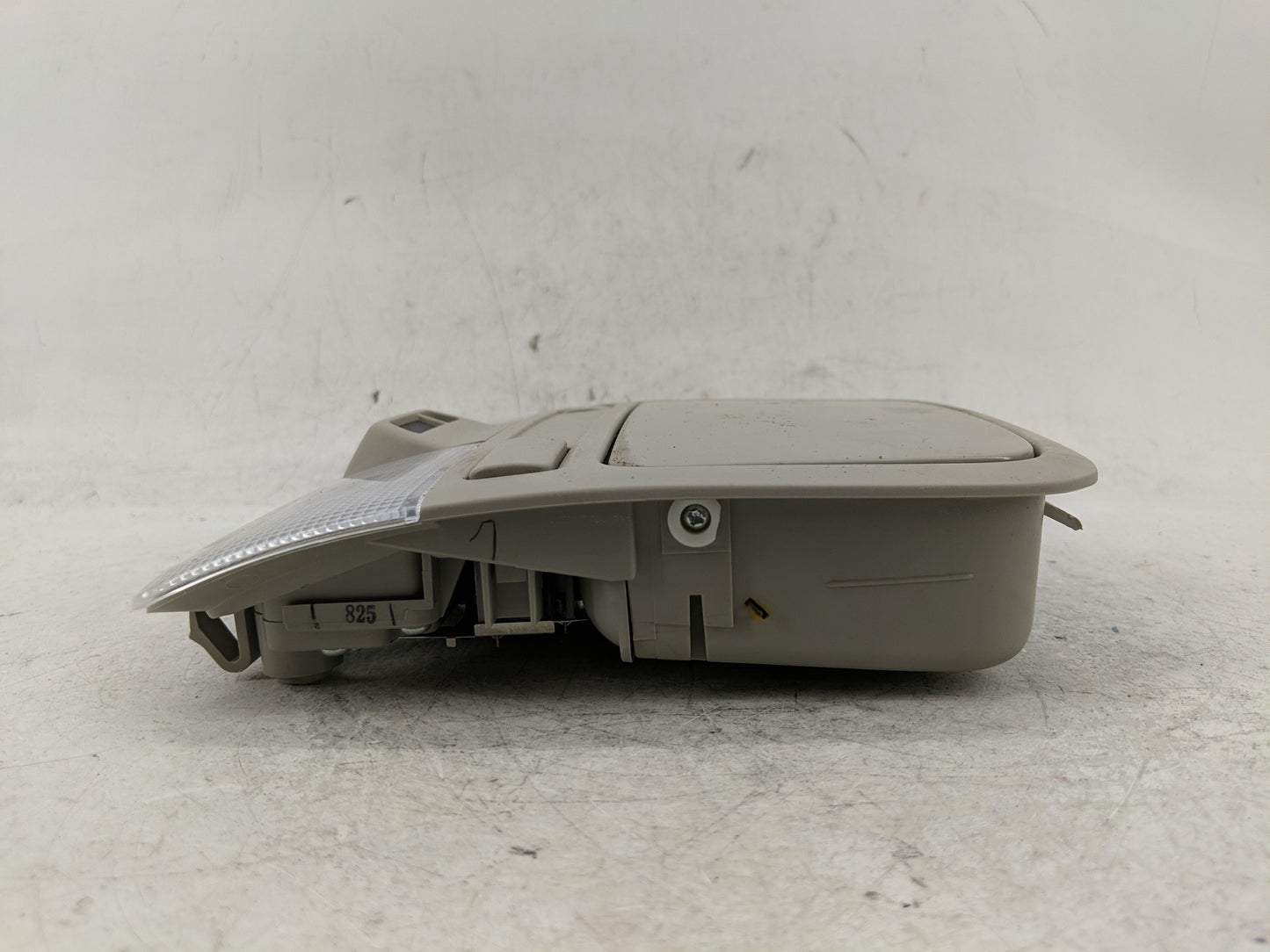 2009 Subaru Legacy Overhead Roof Console - Oemusedautoparts1.com