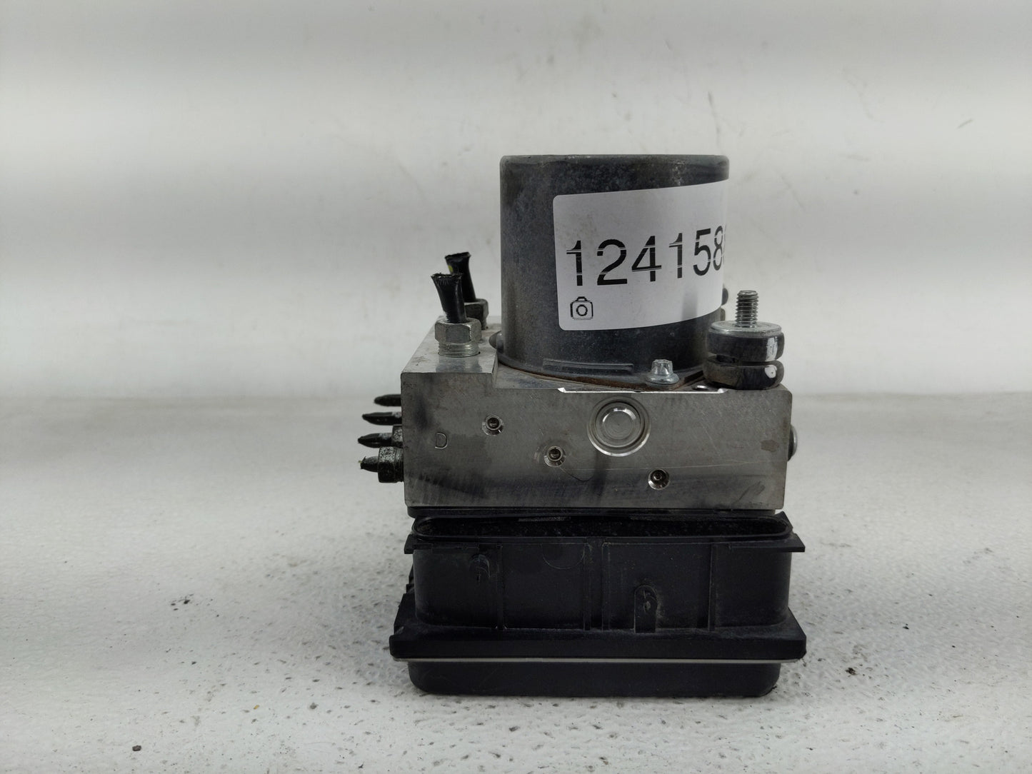 2008-2009 Subaru Legacy ABS Pump Control Module Replacement Fits Fits 2008 2009 OEM Used Auto Parts - Oemusedautoparts1.com