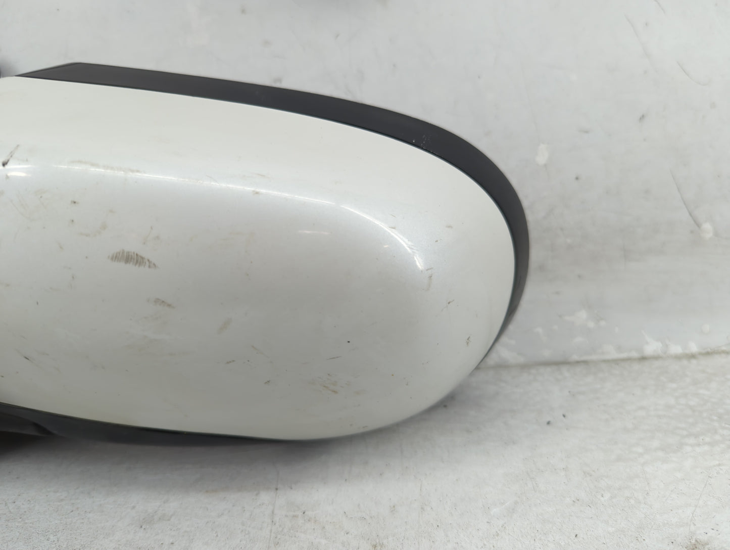 2005-2009 Subaru Legacy Driver Side View Mirror - Left Door Mirror OEM Used - Oemusedautoparts1.com
