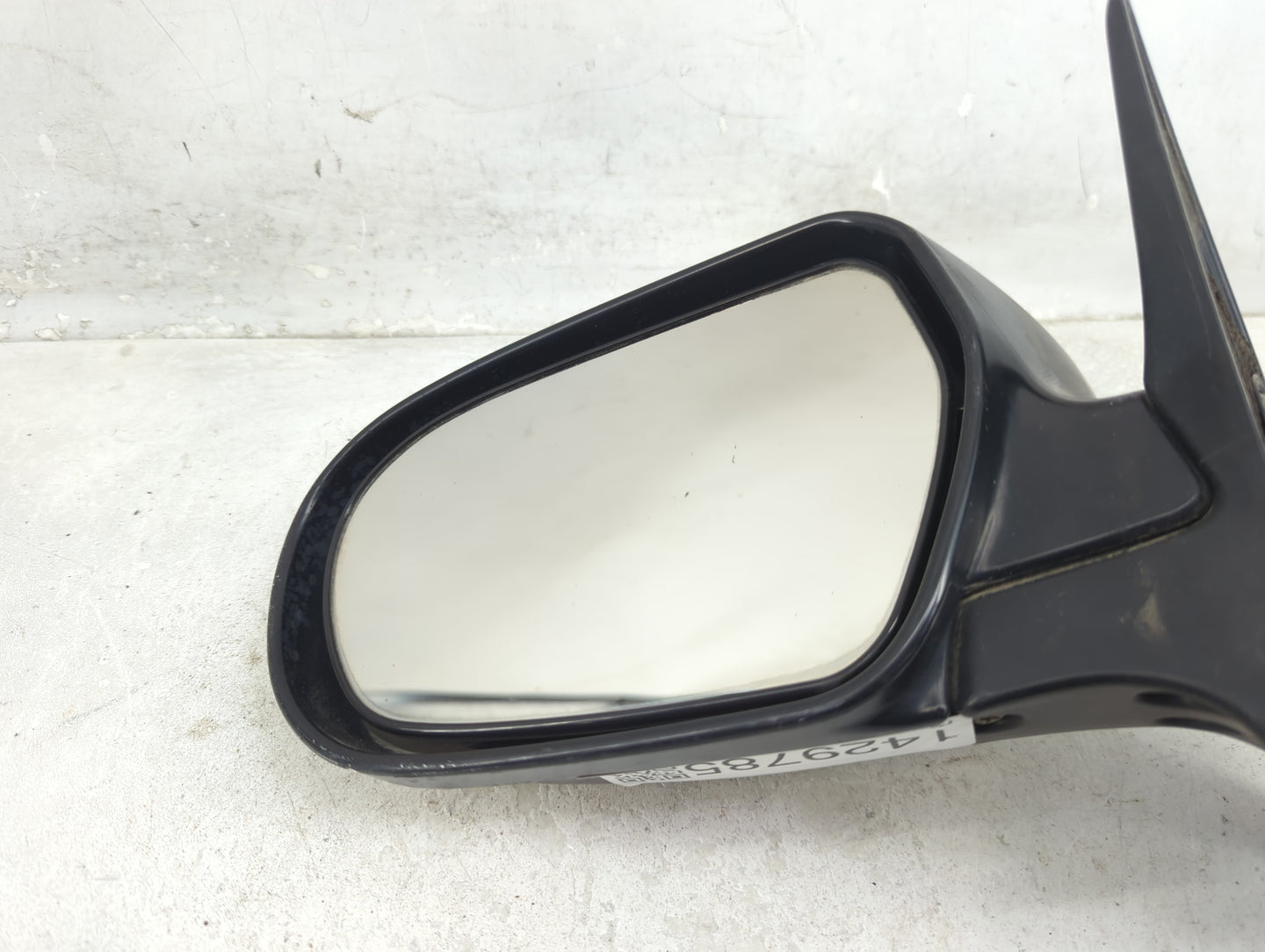 2005-2009 Subaru Legacy Driver Side View Mirror - Left Door Mirror OEM Used - Oemusedautoparts1.com