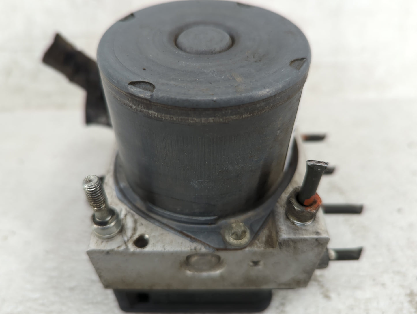 2008-2009 Subaru Legacy ABS Pump Control Module Replacement P/N:0 265 800 685 Fits Fits 2008 2009 OEM Used Auto Parts - Oemu