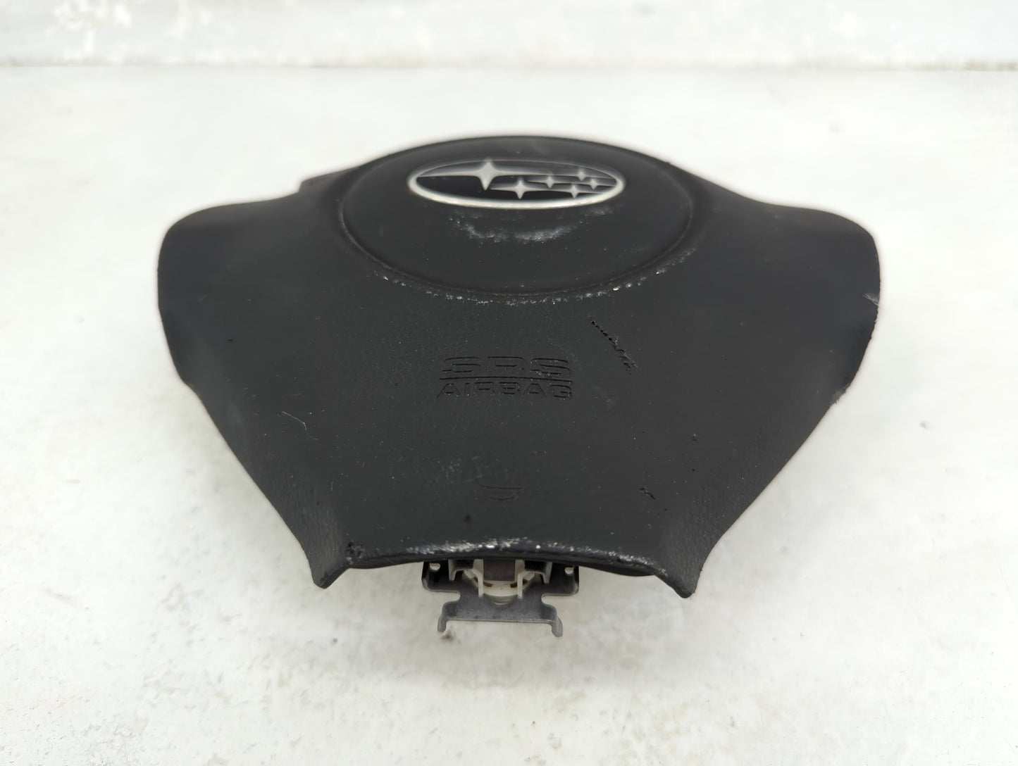 2008-2009 Subaru Legacy Air Bag Driver Left Steering Wheel Mounted 1466097 - Oemusedautoparts1.com