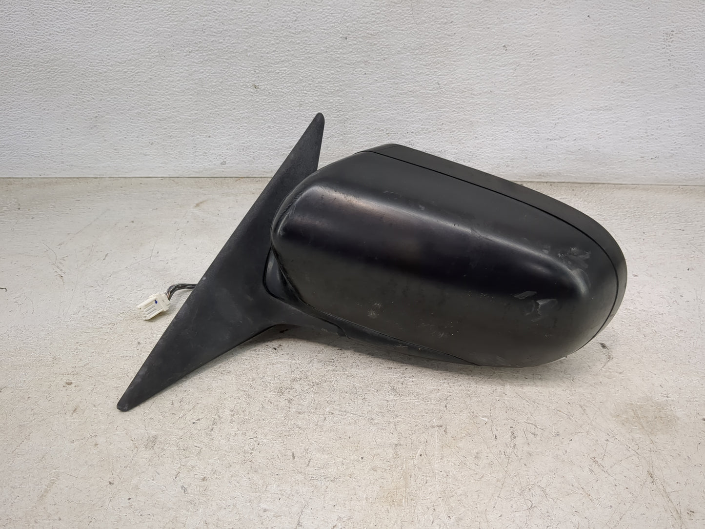 2005-2009 Subaru Legacy Driver Side View Mirror - Left Door Mirror OEM Used - Oemusedautoparts1.com