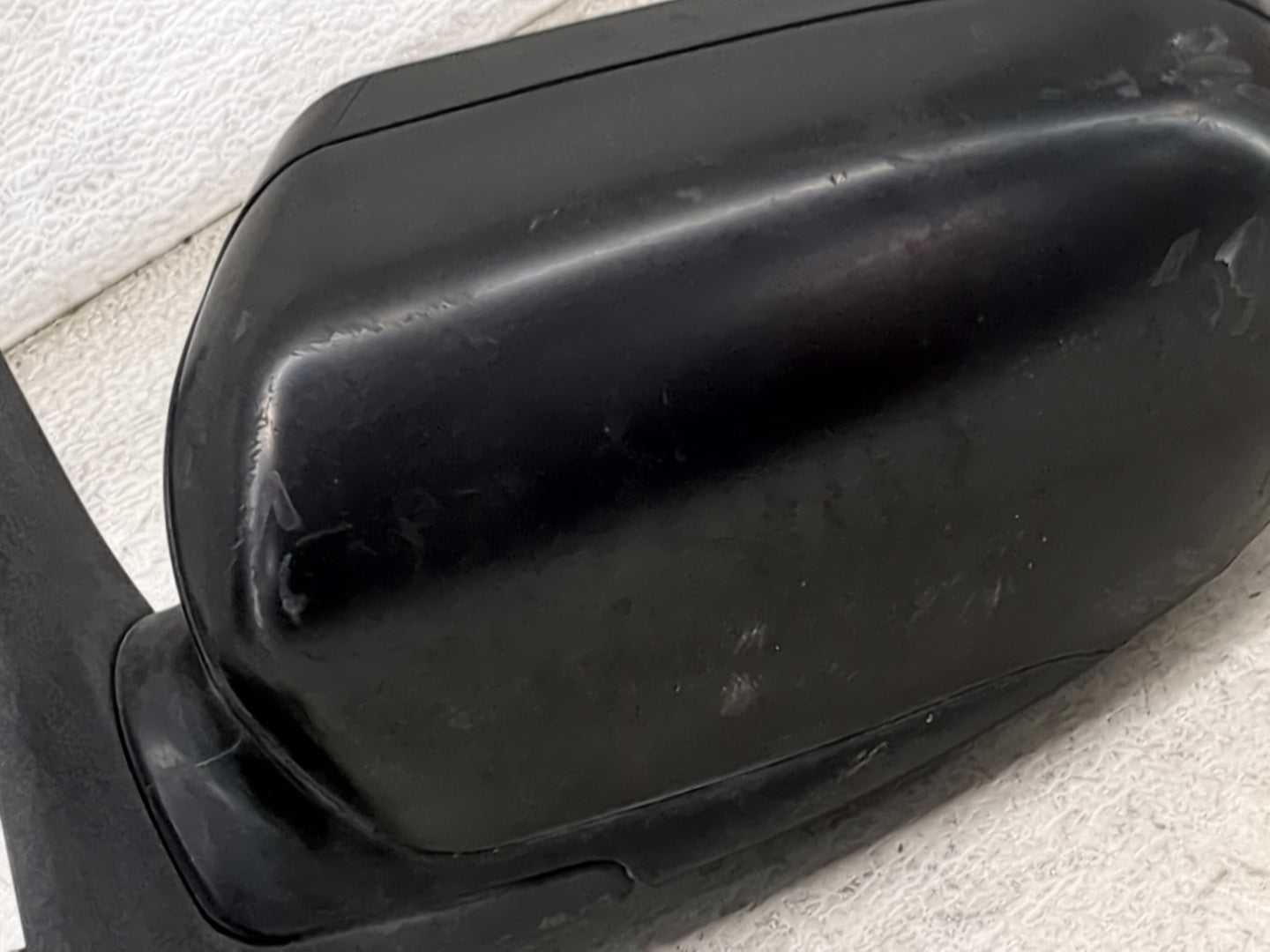 2005-2009 Subaru Legacy Driver Side View Mirror - Left Door Mirror OEM Used - Oemusedautoparts1.com