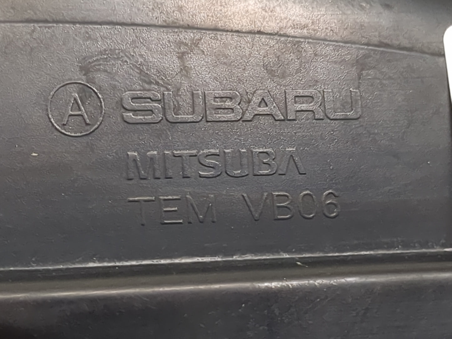 2005-2009 Subaru Legacy Driver Side View Mirror - Left Door Mirror OEM Used - Oemusedautoparts1.com