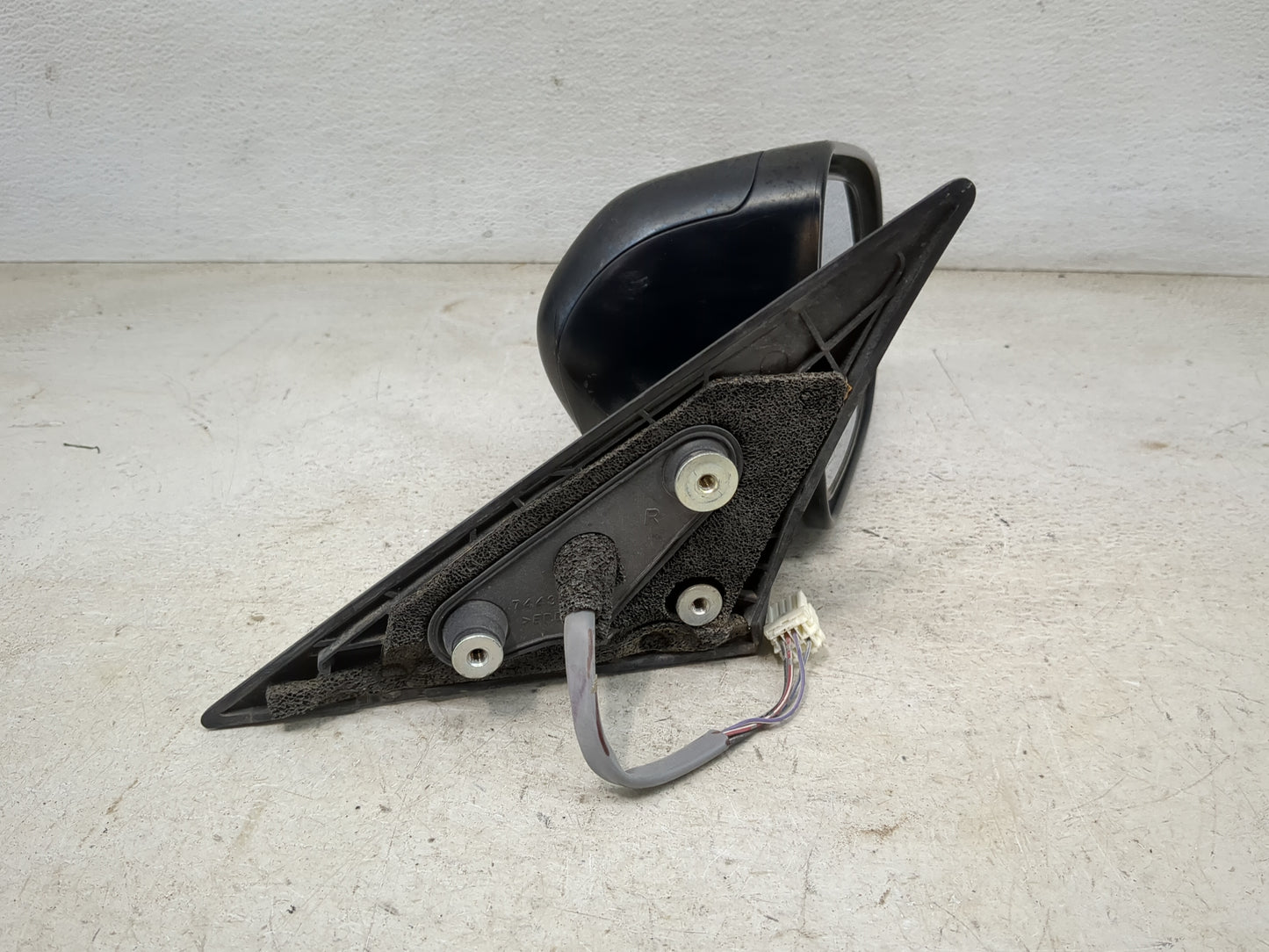 2005-2009 Subaru Legacy Passenger Side View Mirror - Right Door Mirror OEM Used - Oemusedautoparts1.com