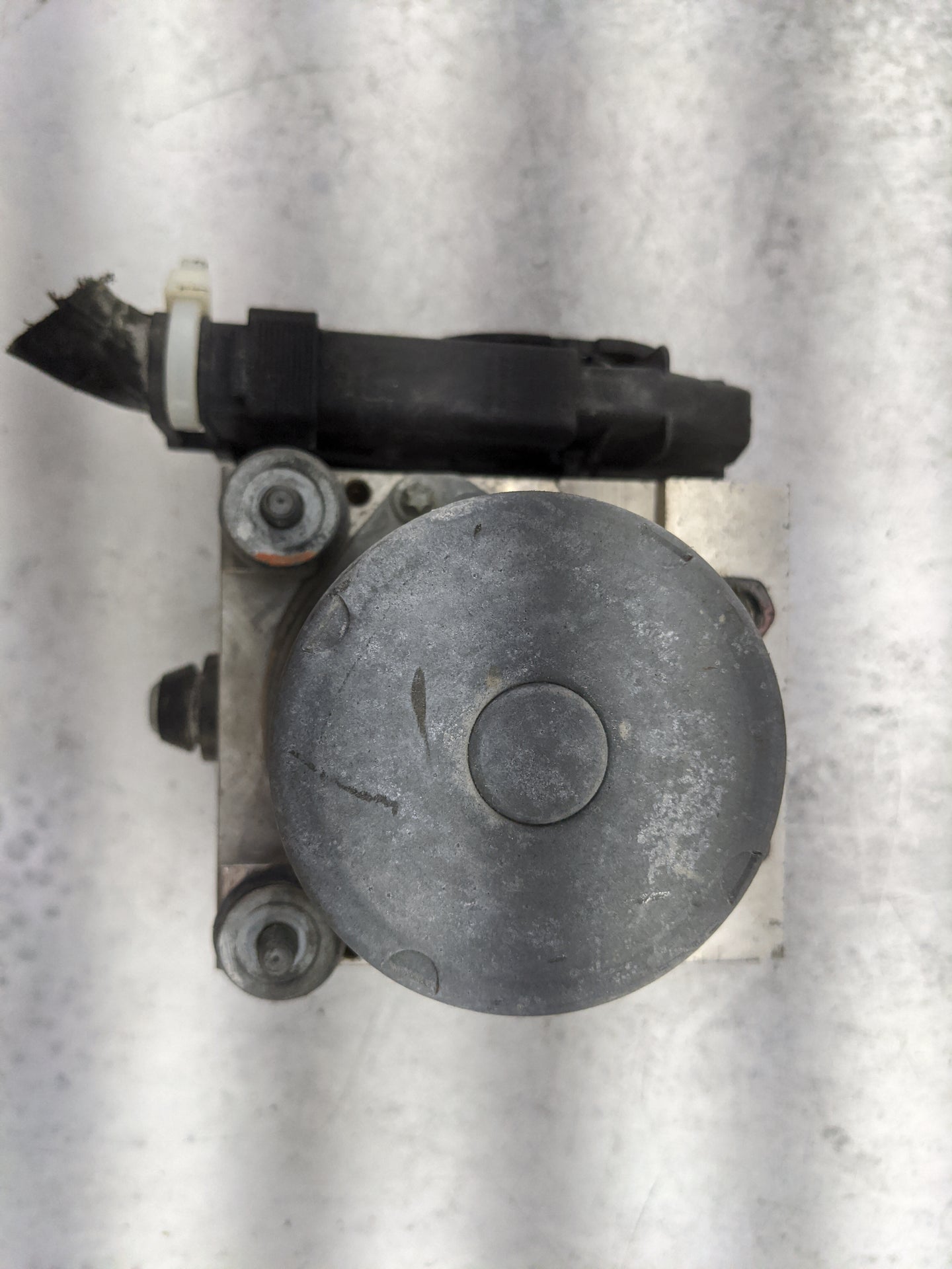 2008-2009 Subaru Legacy ABS Pump Control Module Replacement P/N:0265234735 0265950805, 88415 E1464 Fits Fits 2008 2009 OEM U