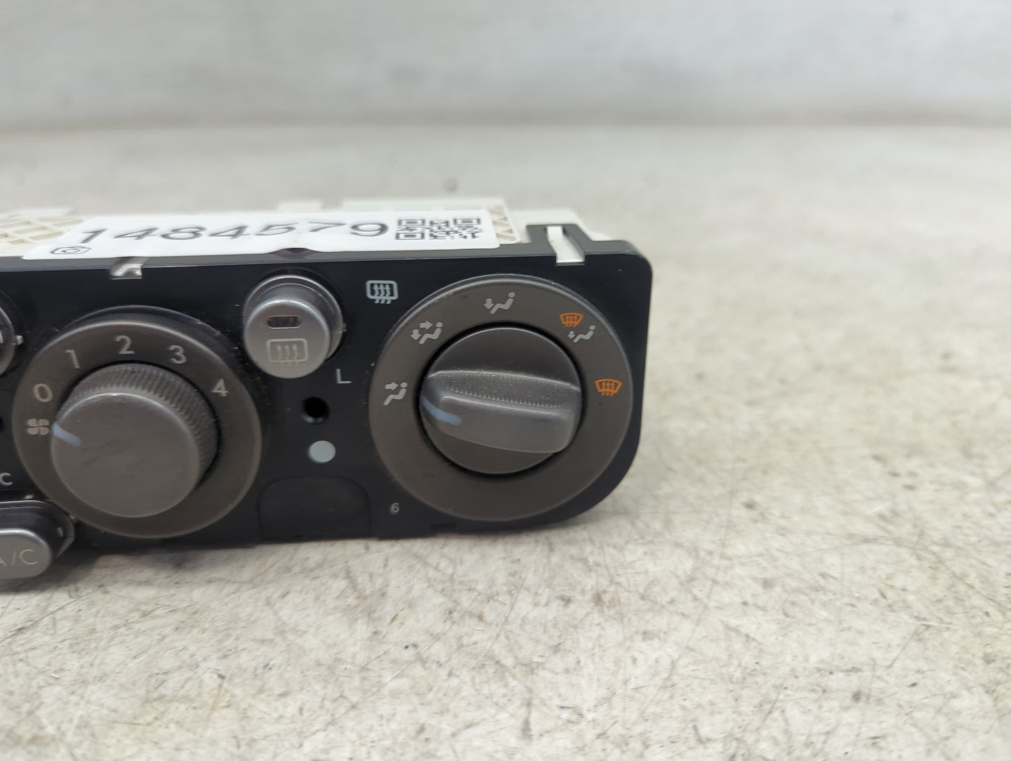2005-2009 Subaru Legacy Climate Control Module Temperature AC/Heater Replacement P/N:72311AG04A 146570-2683 Fits OEM Used Au