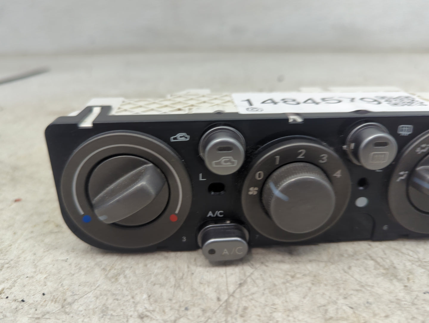 2005-2009 Subaru Legacy Climate Control Module Temperature AC/Heater Replacement P/N:72311AG04A 146570-2683 Fits OEM Used Au