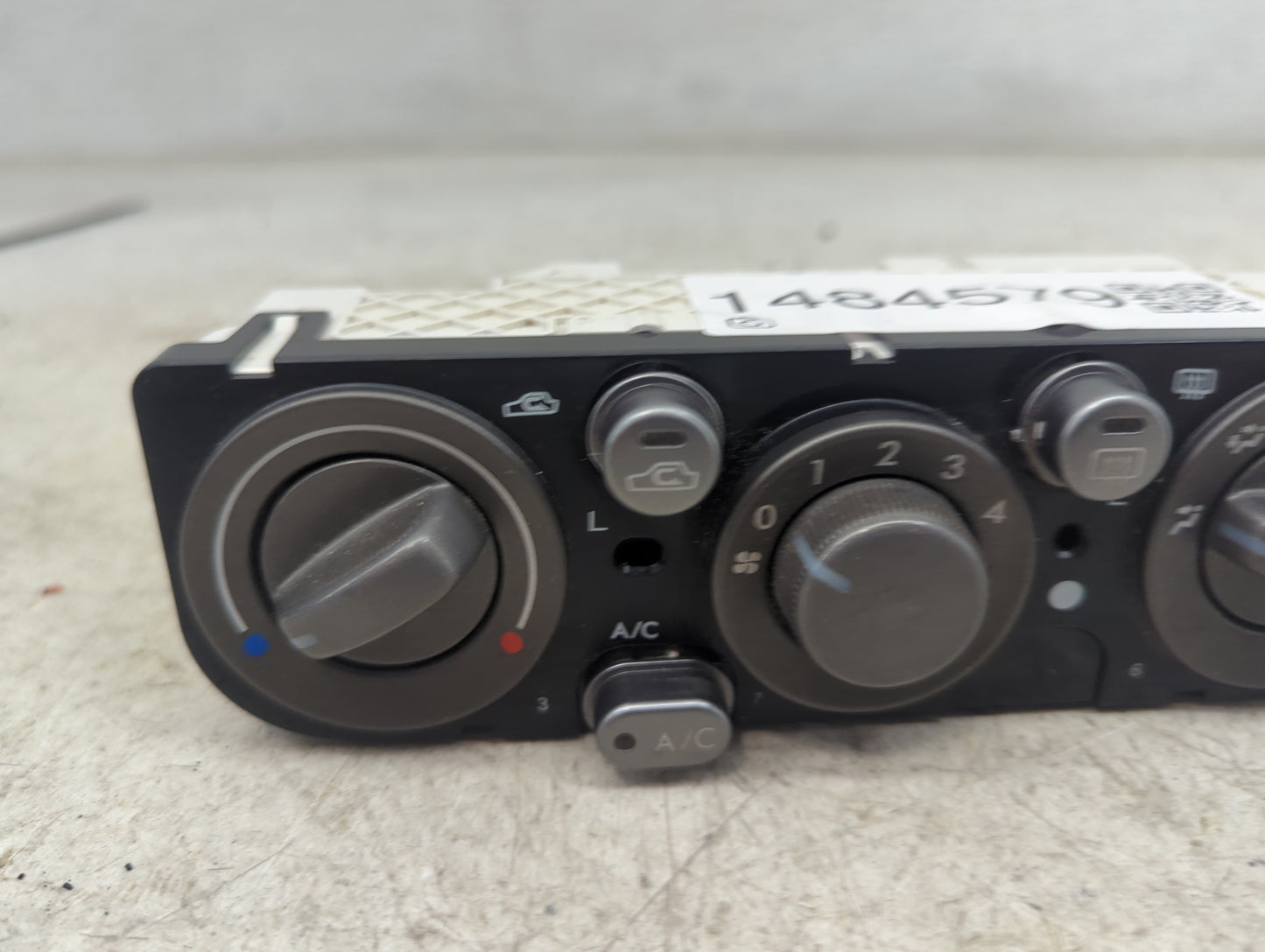 2005-2009 Subaru Legacy Climate Control Module Temperature AC/Heater Replacement P/N:72311AG04A 146570-2683 Fits OEM Used Au