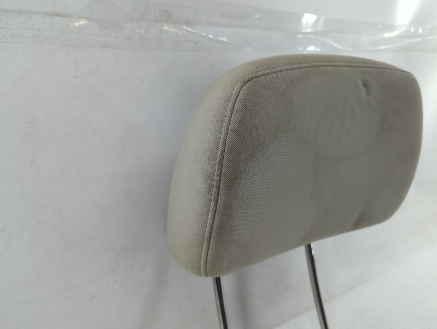 2006-2009 Subaru Legacy Headrest Head Rest Front Driver Passenger Seat Fits Fits 2006 2007 2008 2009 OEM Used Auto Parts - O
