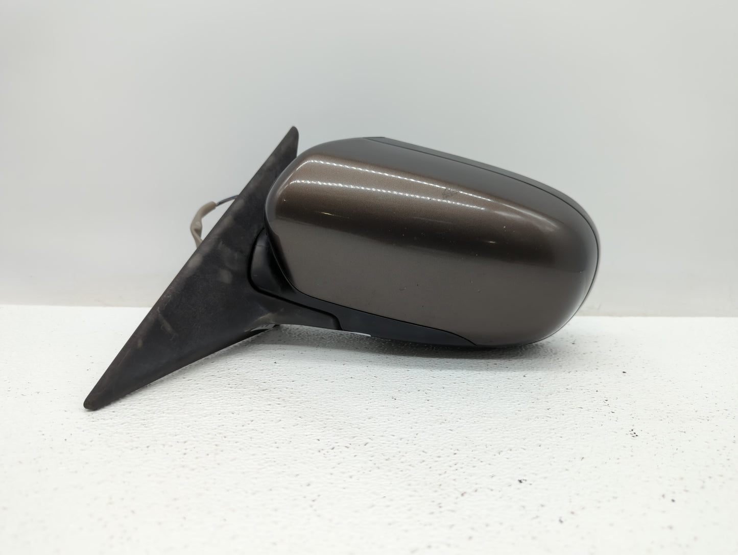 2005-2009 Subaru Legacy Driver Side View Mirror - Left Door Mirror OEM Used - Oemusedautoparts1.com