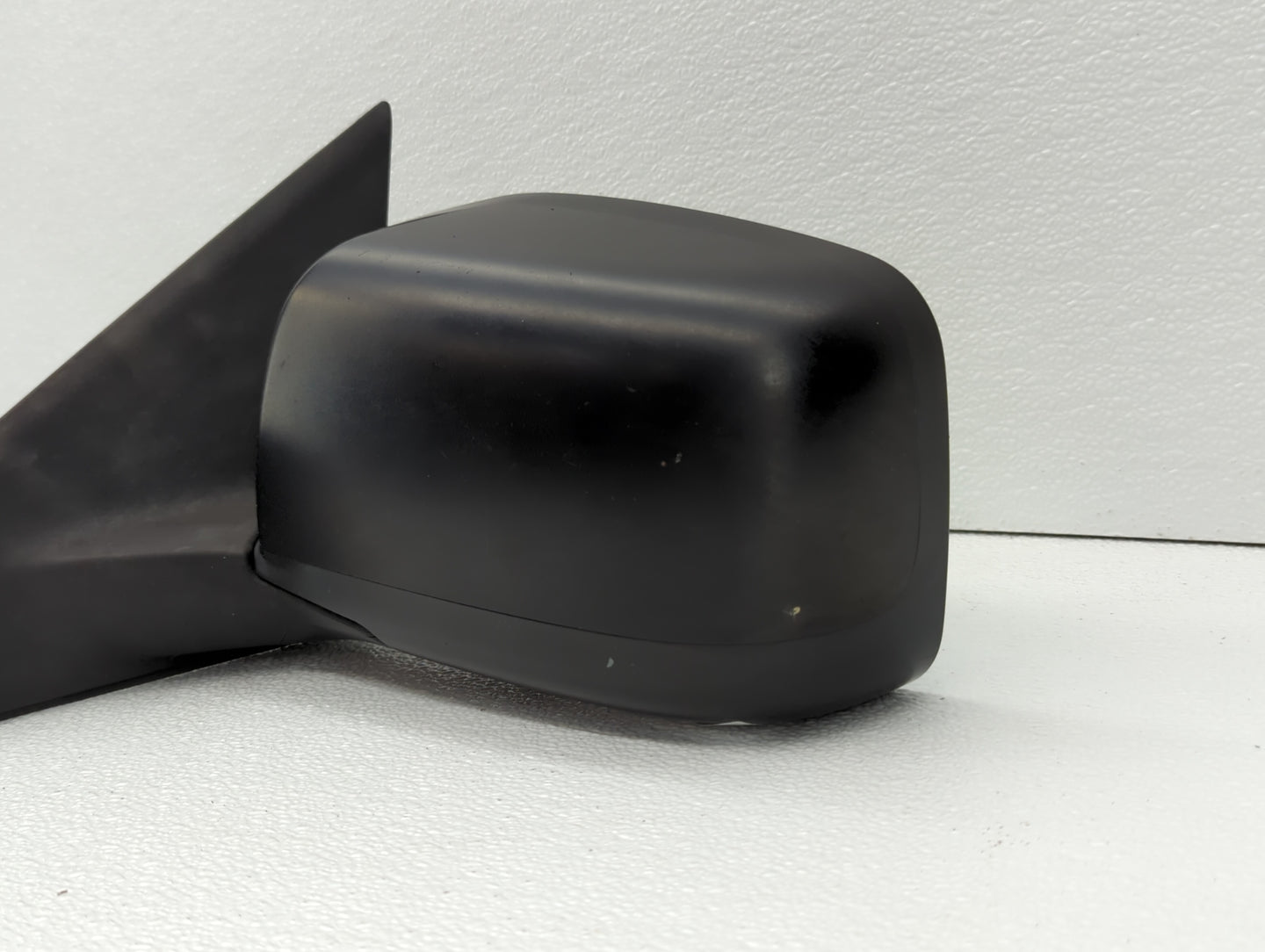 2005-2009 Subaru Legacy Driver Side View Mirror - Left Door Mirror OEM Used - Oemusedautoparts1.com