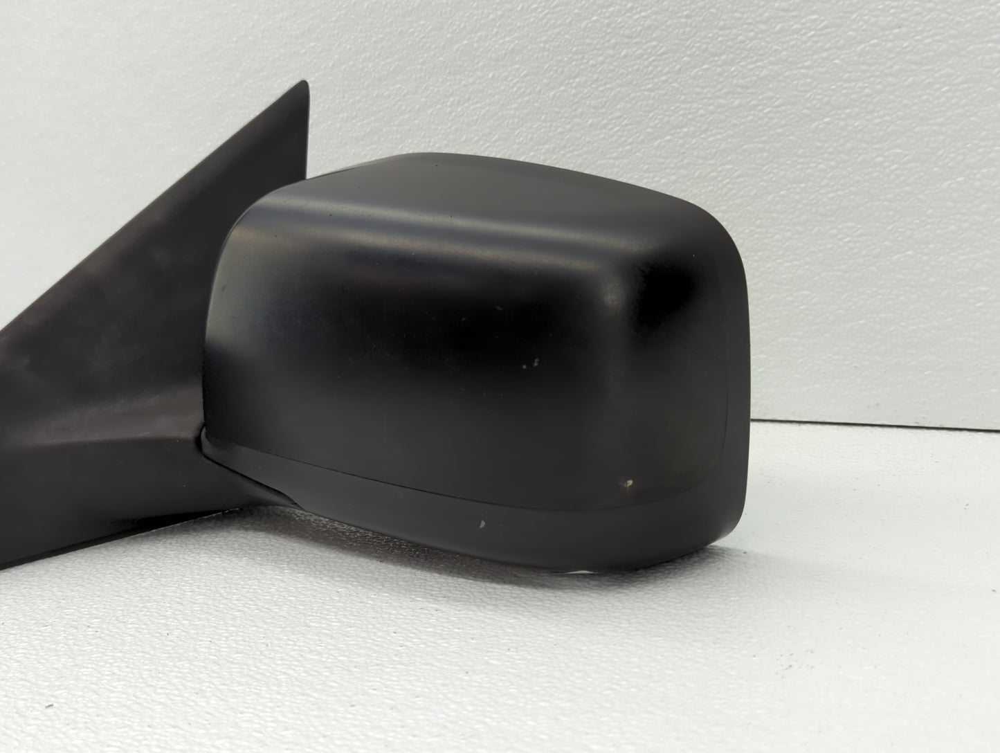 2005-2009 Subaru Legacy Driver Side View Mirror - Left Door Mirror OEM Used - Oemusedautoparts1.com