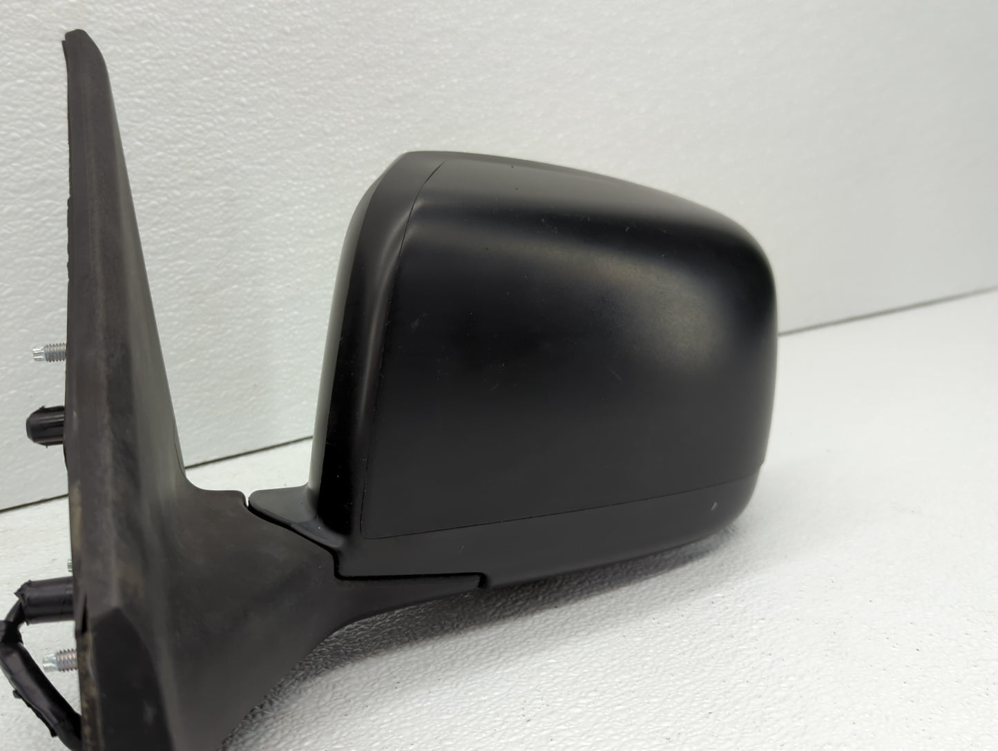 2005-2009 Subaru Legacy Driver Side View Mirror - Left Door Mirror OEM Used - Oemusedautoparts1.com