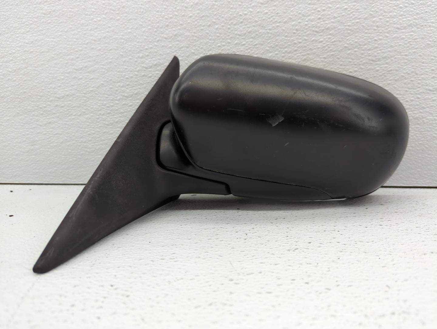 2005-2009 Subaru Legacy Driver Side View Mirror - Left Door Mirror OEM Used - Oemusedautoparts1.com