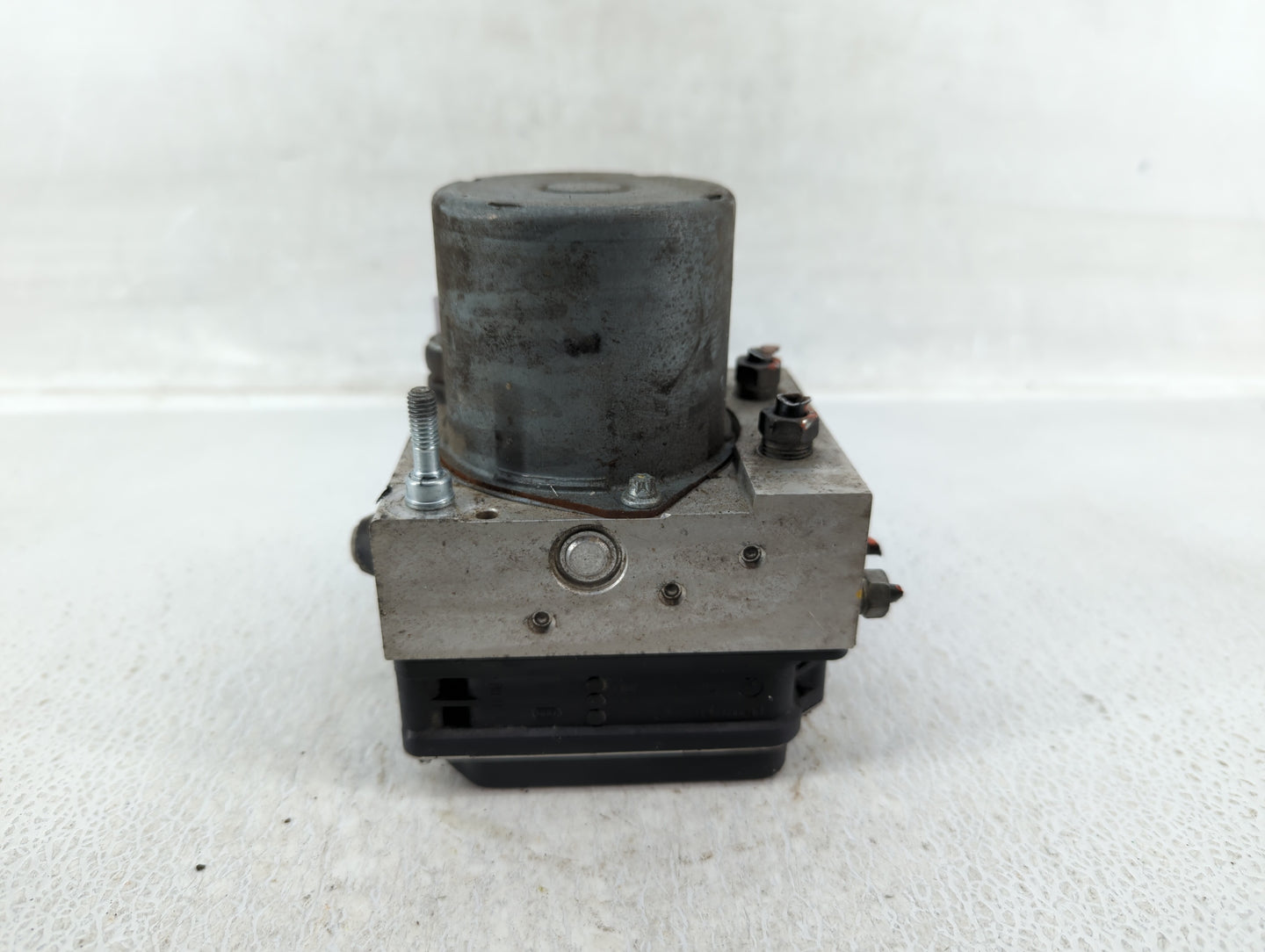 2008-2009 Subaru Legacy ABS Pump Control Module Replacement P/N:27536AG31A Fits Fits 2008 2009 OEM Used Auto Parts - Oemused