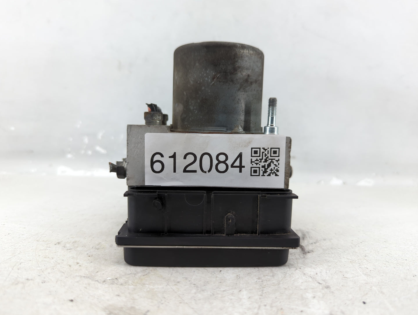 2008-2009 Subaru Legacy ABS Pump Control Module Replacement P/N:265 234 735 00 Fits Fits 2008 2009 OEM Used Auto Parts - Oem