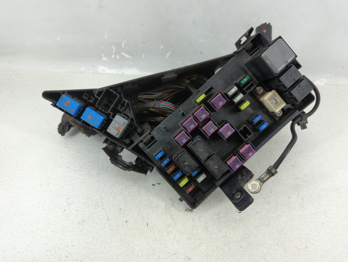 2006-2009 Subaru Legacy Fusebox Fuse Box Panel Relay Module P/N:MB100200B Fits Fits 2006 2007 2008 2009 OEM Used Auto Parts 