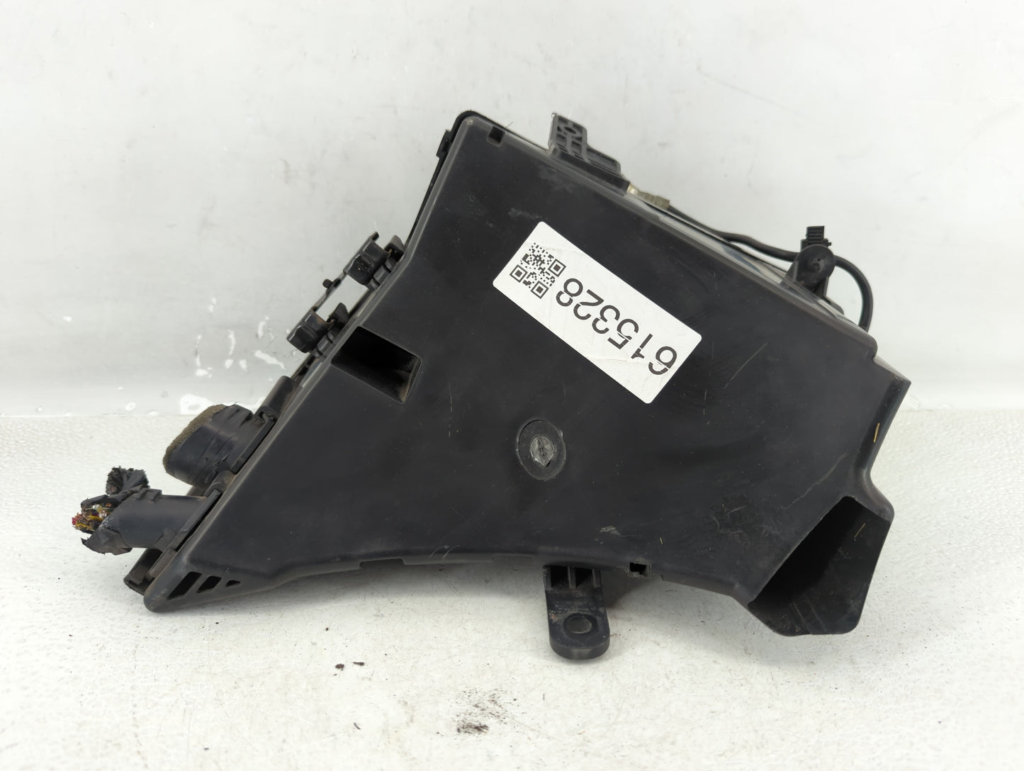 2006-2009 Subaru Legacy Fusebox Fuse Box Panel Relay Module P/N:MB100200B Fits Fits 2006 2007 2008 2009 OEM Used Auto Parts 