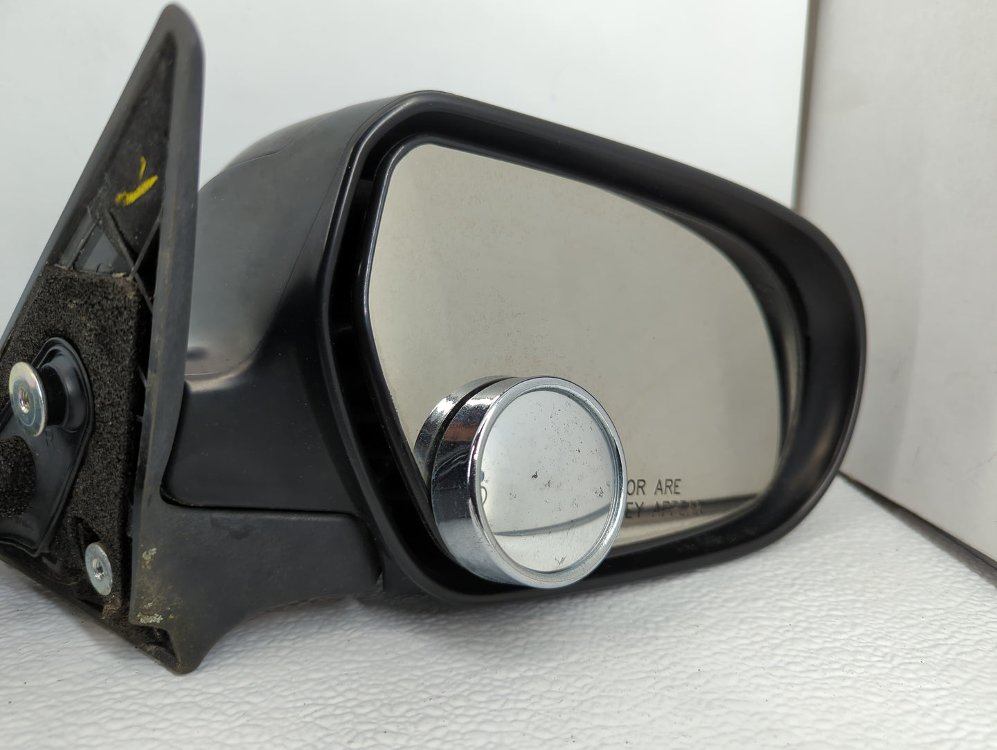 2005-2009 Subaru Legacy Passenger Side View Mirror - Right Door Mirror OEM Used - Oemusedautoparts1.com