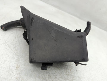 2006-2009 Subaru Legacy Fusebox Fuse Box Panel Relay Module P/N:82241AG00E MB502050 Fits Fits 2006 2007 2008 2009 OEM Used A