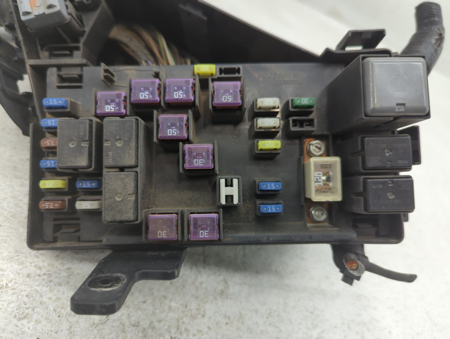 2006-2009 Subaru Legacy Fusebox Fuse Box Panel Relay Module P/N:82241AG00E MB502050 Fits Fits 2006 2007 2008 2009 OEM Used A