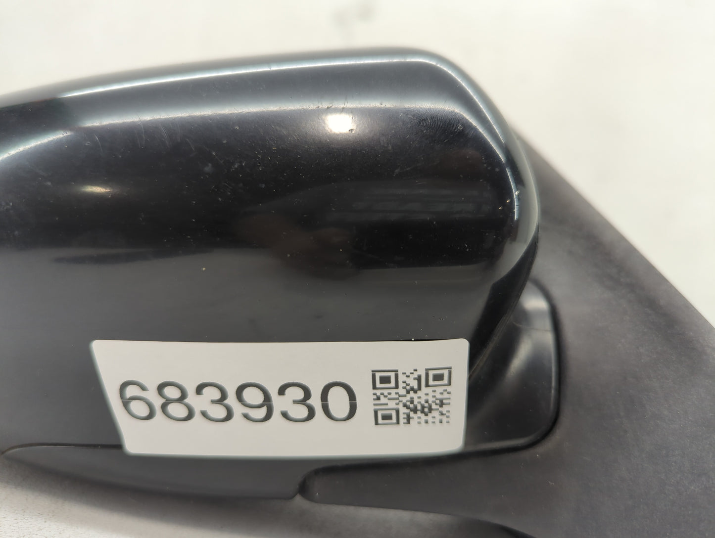 2005-2009 Subaru Legacy Passenger Side View Mirror - Right Door Mirror OEM Used - Oemusedautoparts1.com