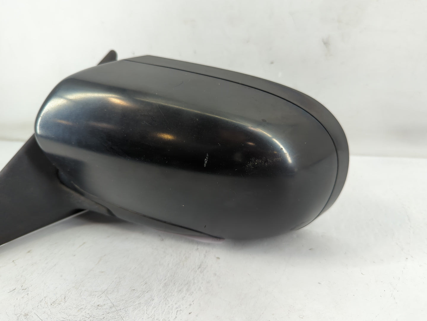 2005-2009 Subaru Legacy Driver Side View Mirror - Left Door Mirror OEM Used - Oemusedautoparts1.com
