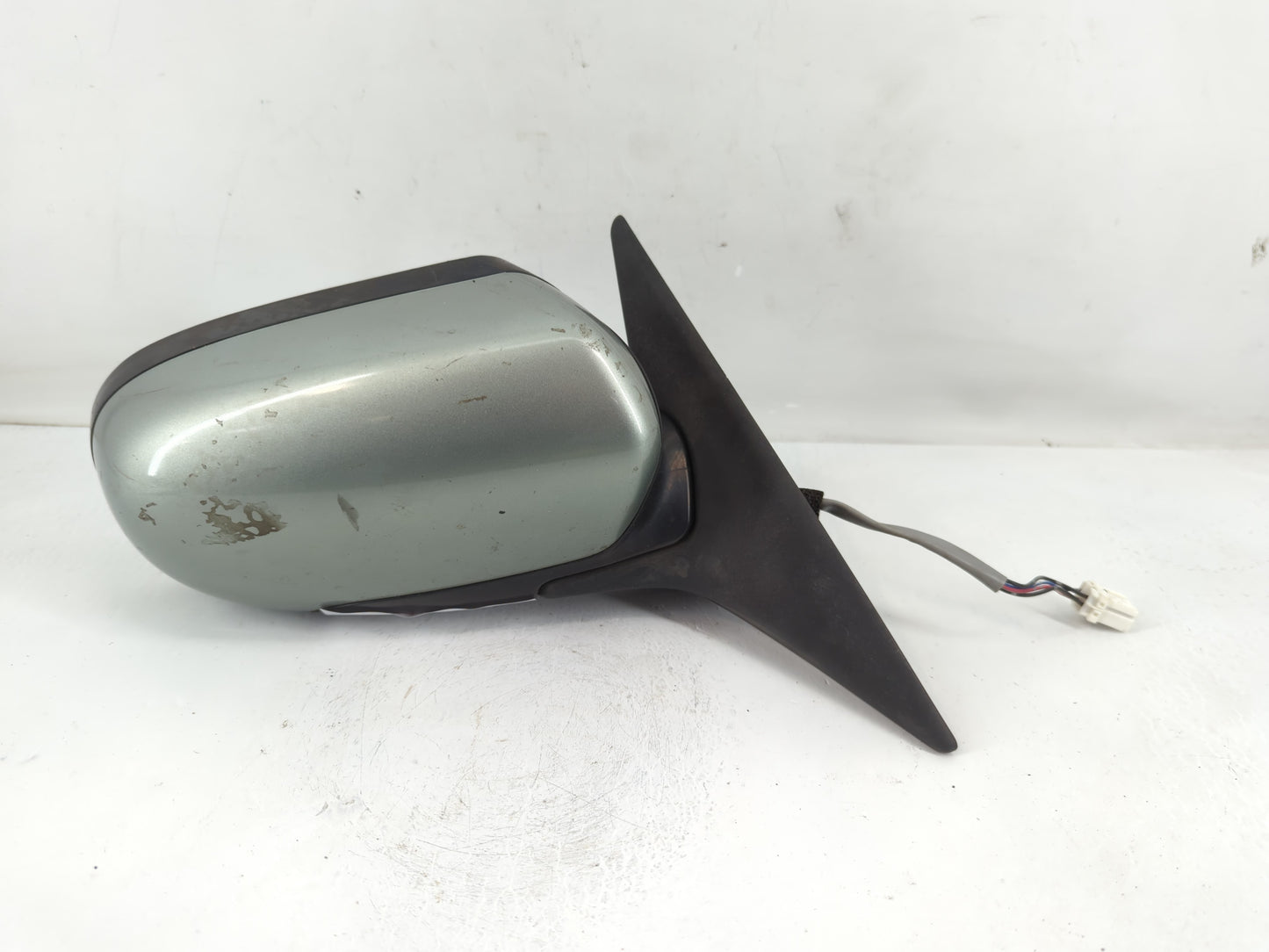 2005-2009 Subaru Legacy Passenger Side View Mirror - Right Door Mirror OEM Used - Oemusedautoparts1.com