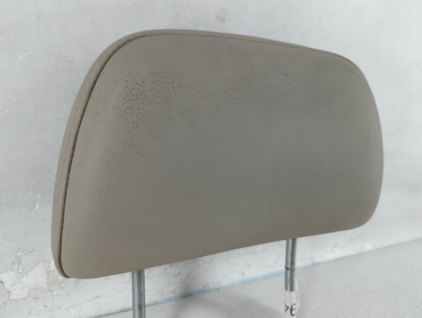 2006-2009 Subaru Legacy Headrest Head Rest Front Driver Passenger Seat Fits Fits 2006 2007 2008 2009 OEM Used Auto Parts - O