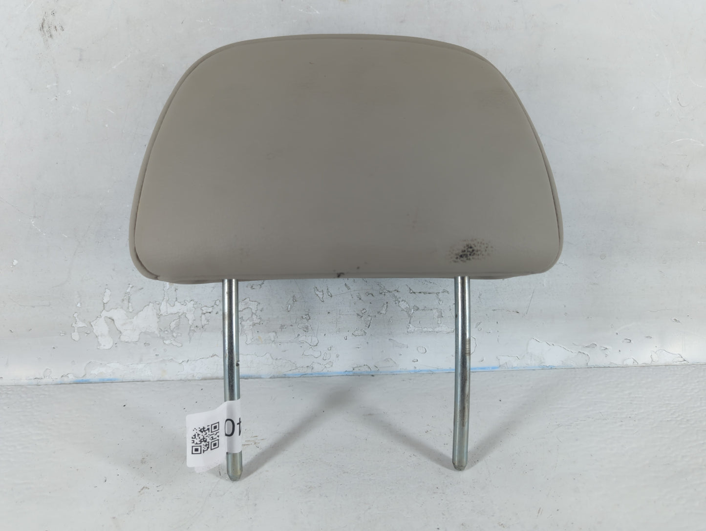 2006-2009 Subaru Legacy Headrest Head Rest Front Driver Passenger Seat Fits Fits 2006 2007 2008 2009 OEM Used Auto Parts - O