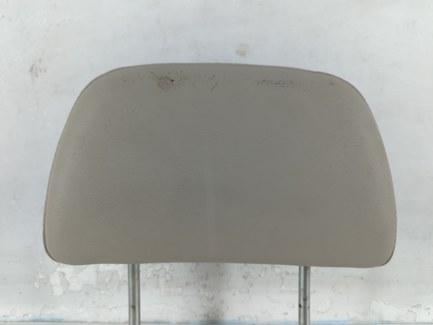 2006-2009 Subaru Legacy Headrest Head Rest Front Driver Passenger Seat Fits Fits 2006 2007 2008 2009 OEM Used Auto Parts - O