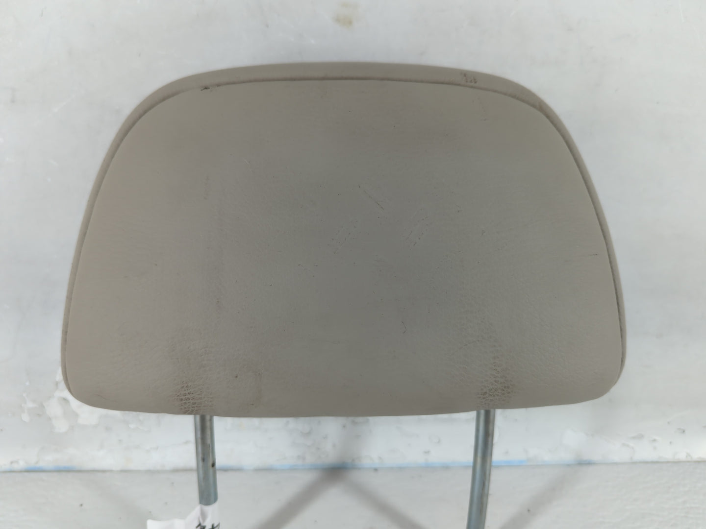 2006-2009 Subaru Legacy Headrest Head Rest Front Driver Passenger Seat Fits Fits 2006 2007 2008 2009 OEM Used Auto Parts - O