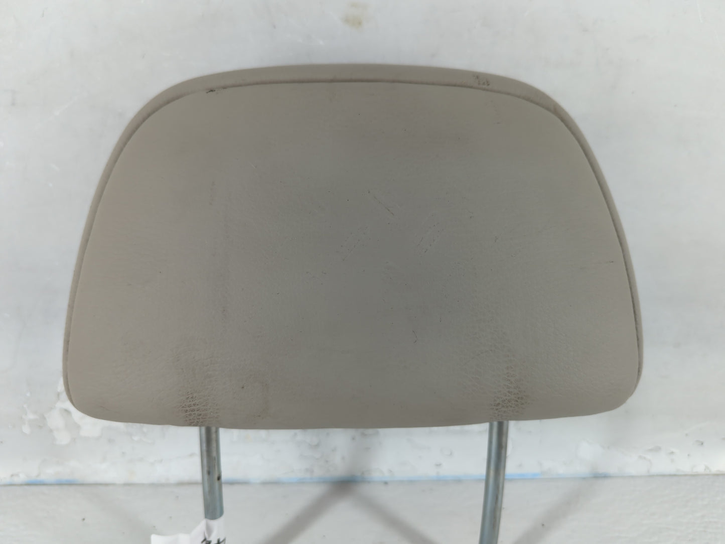 2006-2009 Subaru Legacy Headrest Head Rest Front Driver Passenger Seat Fits Fits 2006 2007 2008 2009 OEM Used Auto Parts - O