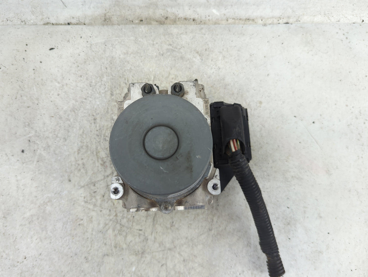 2008-2014 Subaru Tribeca ABS Pump Control Module Replacement P/N:133800 Fits Fits 2008 2009 2010 2011 2012 2013 2014 OEM Use
