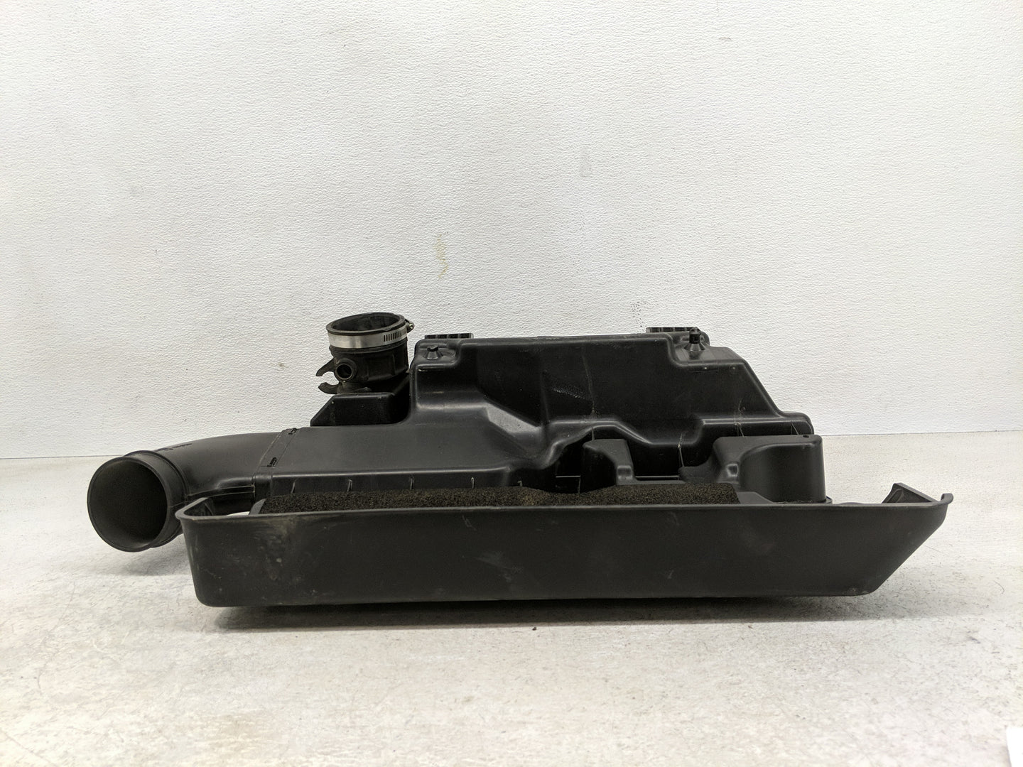 2009 Suzuki Sx4 Engine Cover - Oemusedautoparts1.com