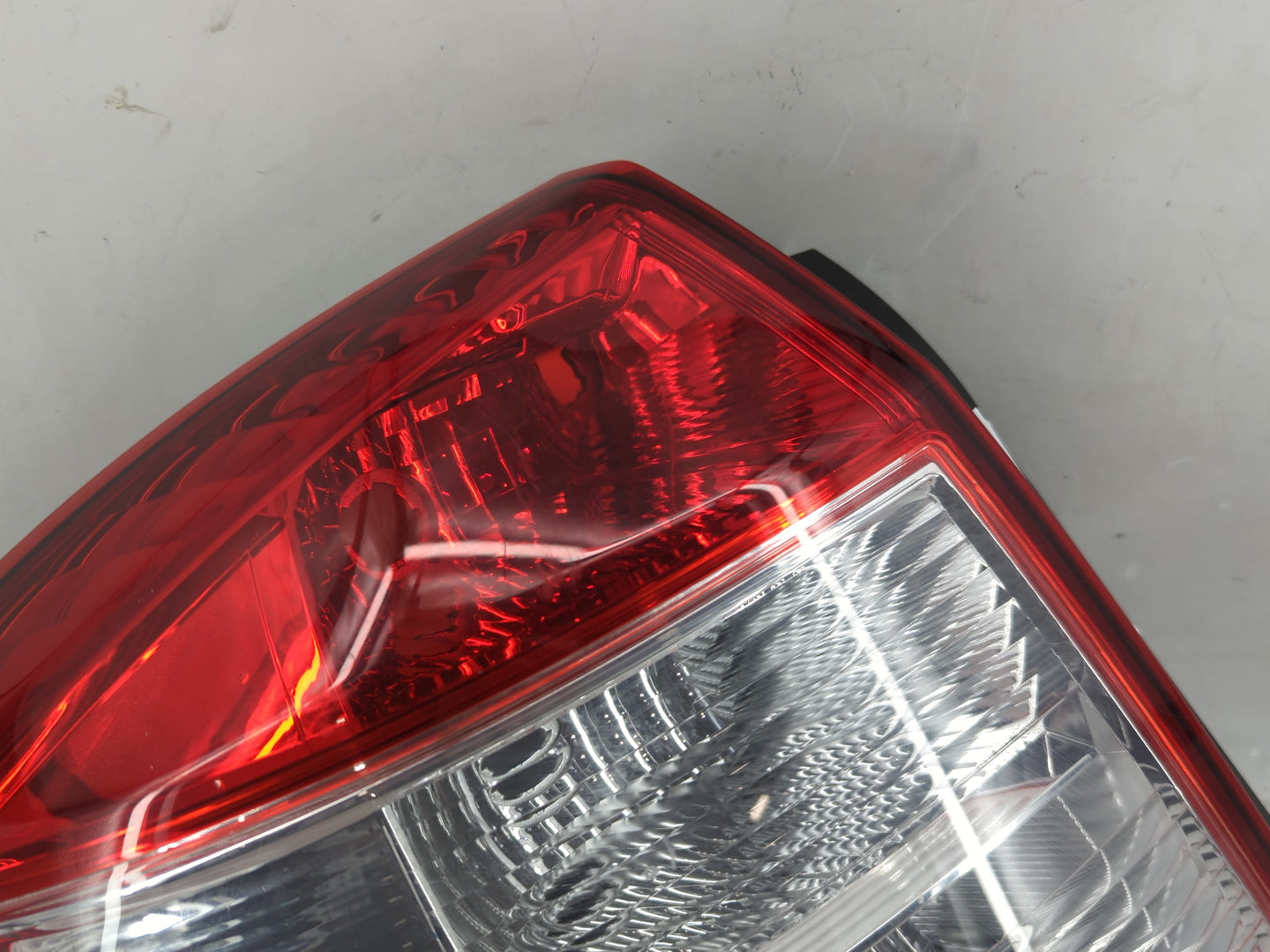 2007-2013 Suzuki Sx4 Tail Light Assembly Driver Left OEM P/N:220-59152 Fits Fits 2007 2008 2009 2010 2011 2012 2013 OEM Used