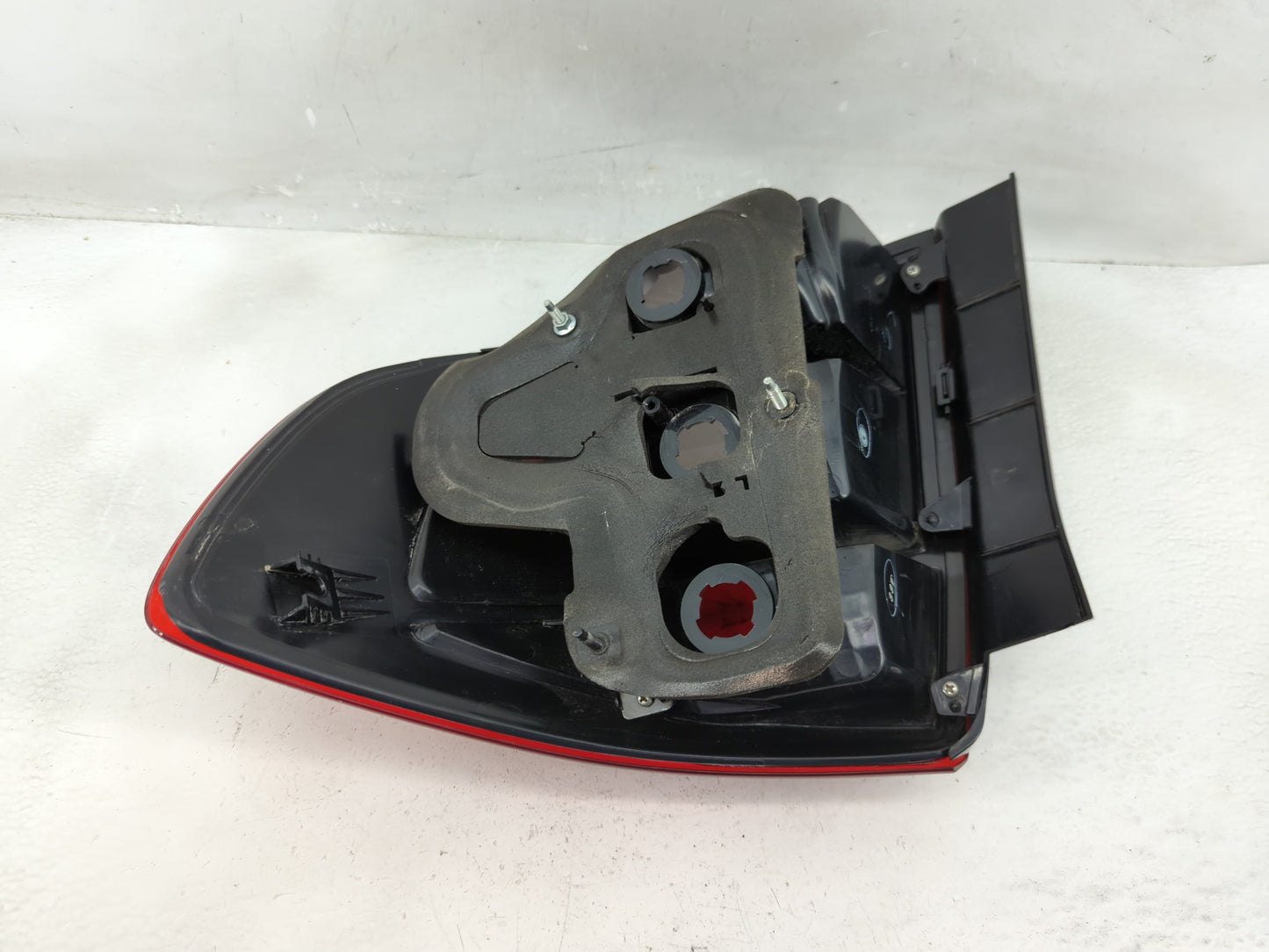 2007-2013 Suzuki Sx4 Tail Light Assembly Driver Left OEM P/N:220-59152 Fits Fits 2007 2008 2009 2010 2011 2012 2013 OEM Used