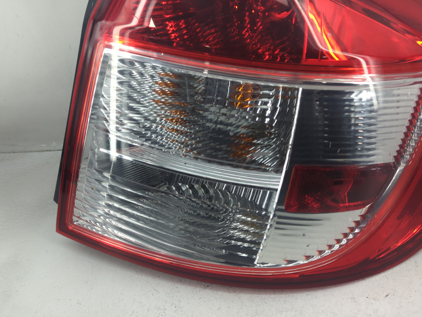 2008-2013 Suzuki Sx4 Tail Light Assembly Passenger Right OEM P/N:220-59152 Fits Fits 2008 2009 2010 2011 2012 2013 OEM Used 